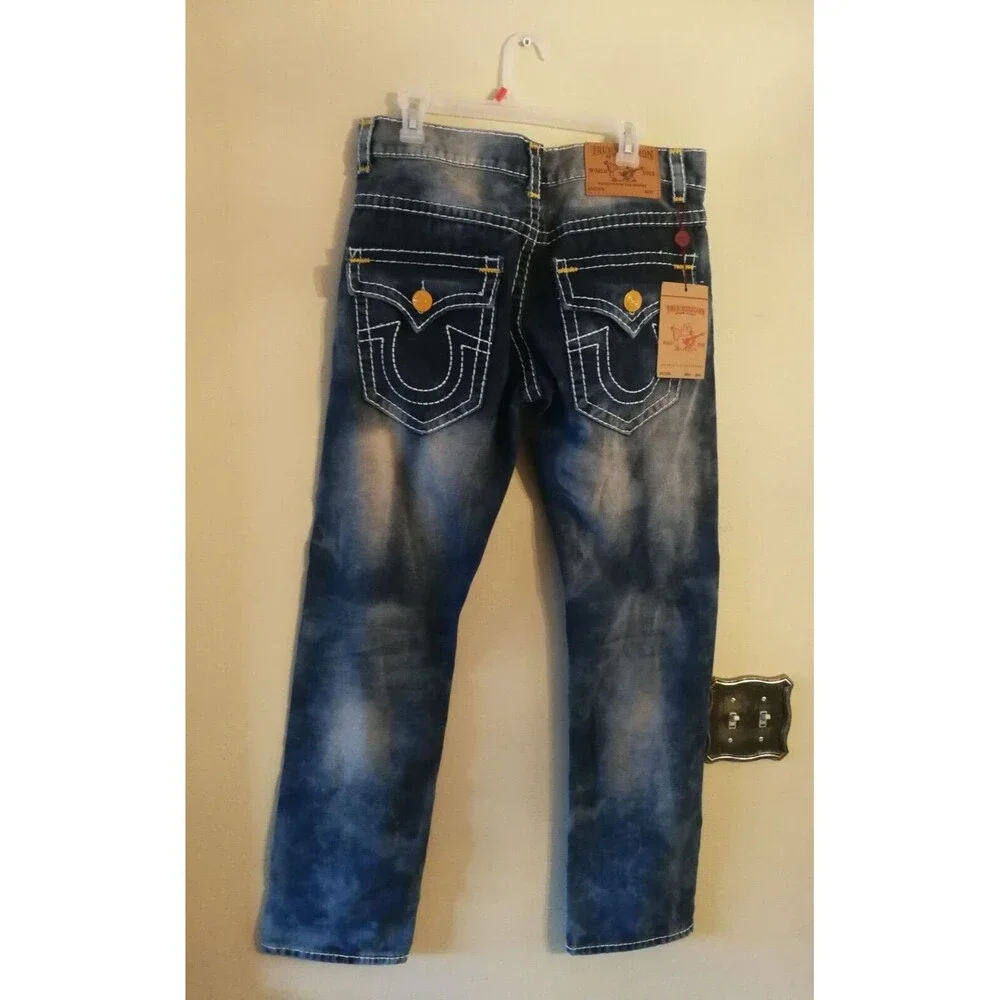 New with tags True Religion Billy Big T 78 Urban Cow 24-5030MBT2 Jeans Size 34
